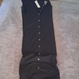 Black Sleeveless Button-Up Dress